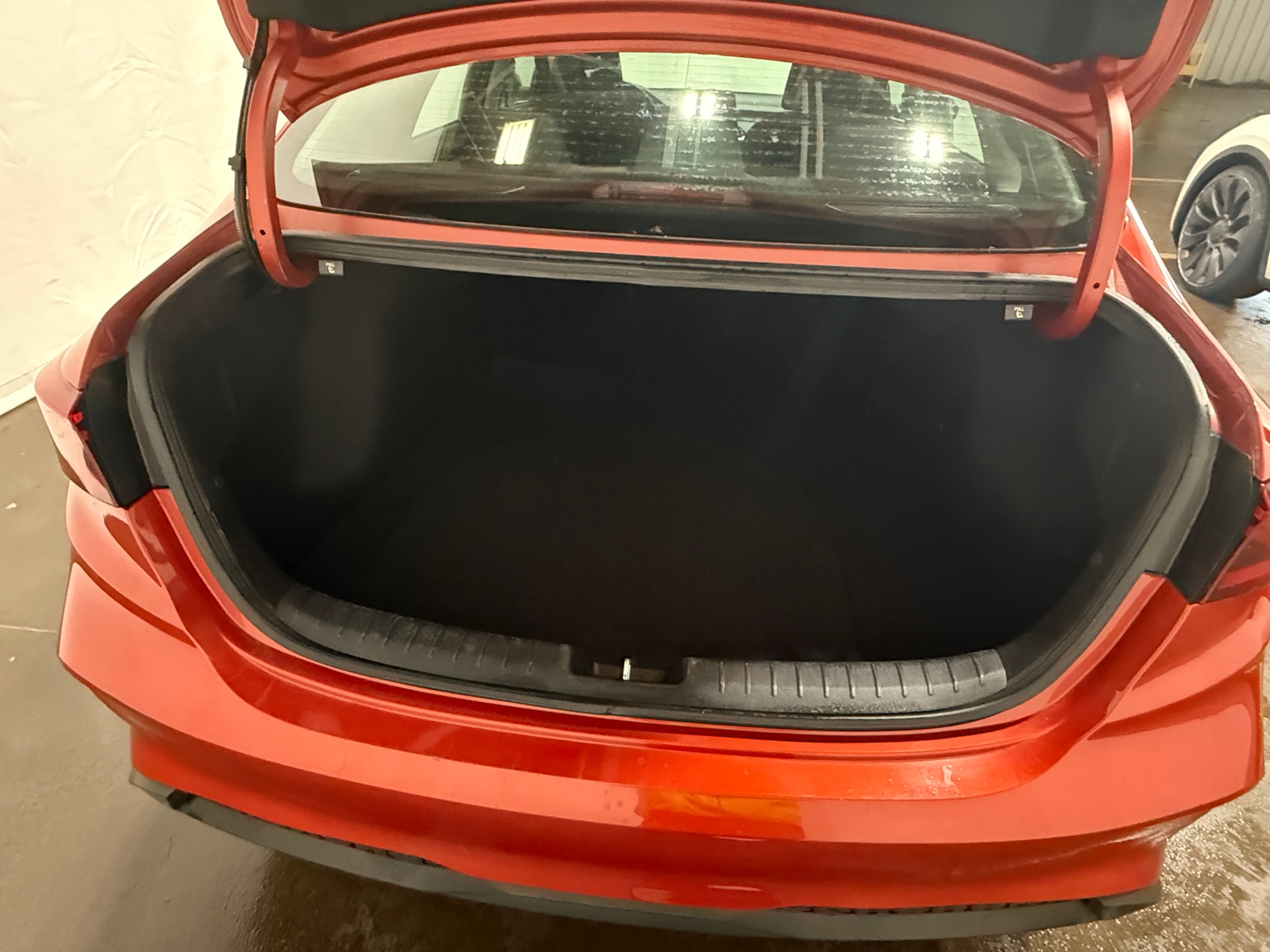 Thumbnail: 2024 Kia Forte - 7