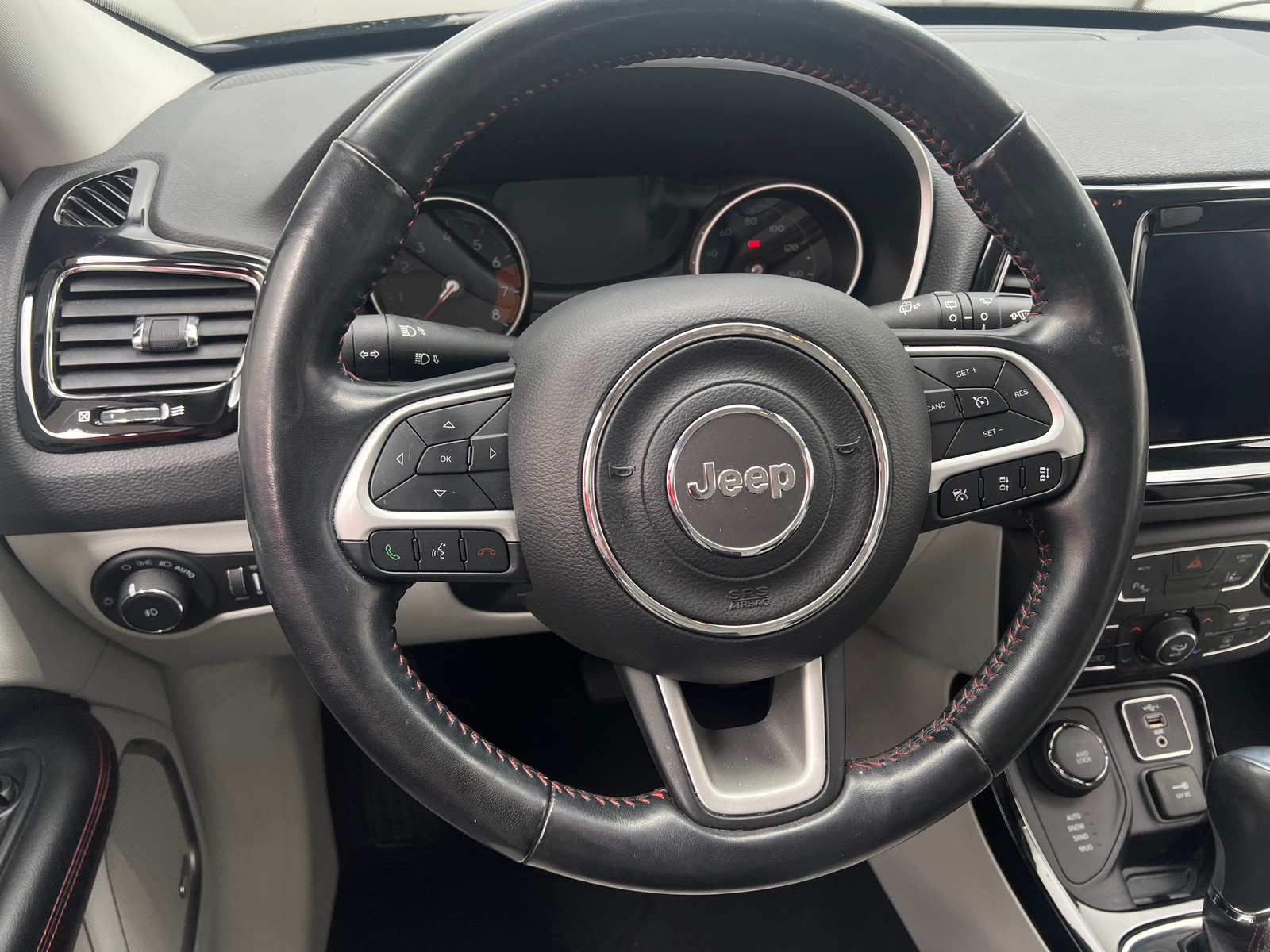 Thumbnail: 2021 Jeep Compass - 4