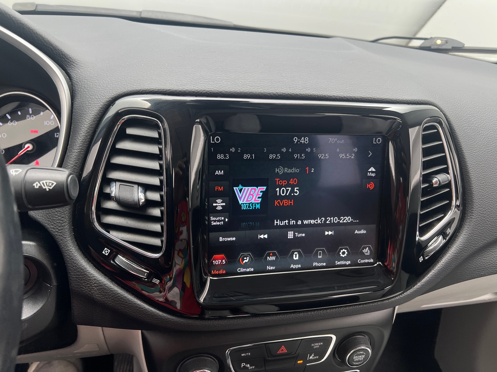 Thumbnail: 2021 Jeep Compass - 3