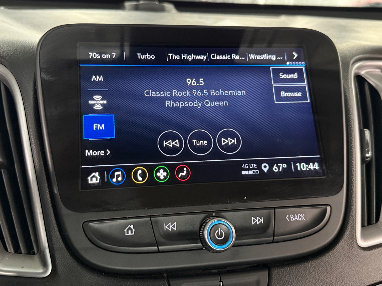 Thumbnail: 2024 Chevrolet Malibu - 4