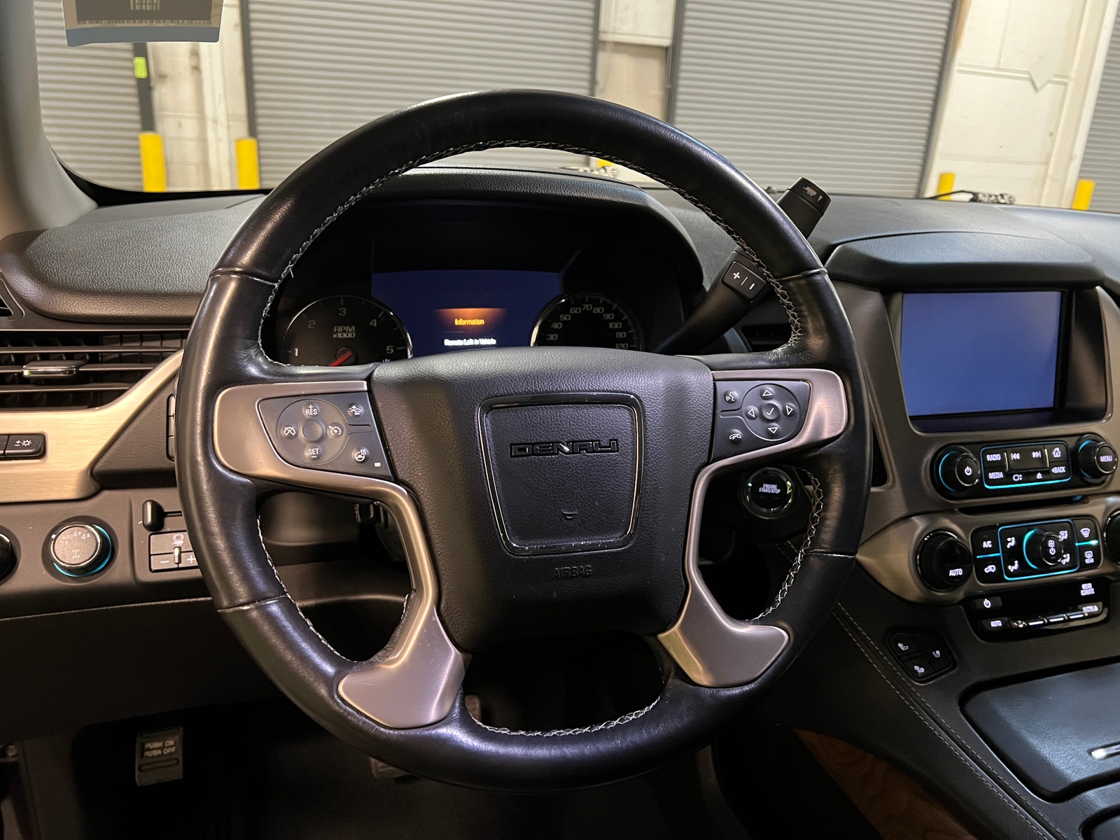 Thumbnail: 2019 GMC Yukon - 4