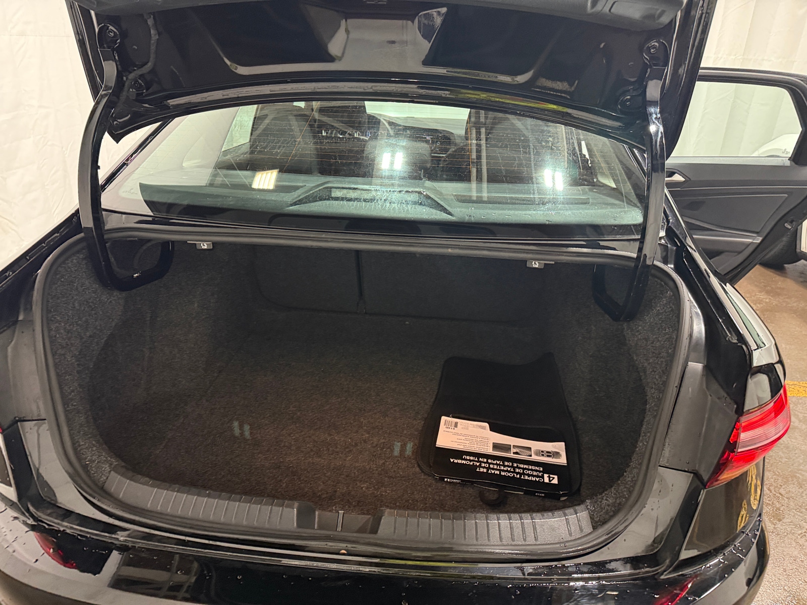 Thumbnail: 2019 Volkswagen Jetta - 7