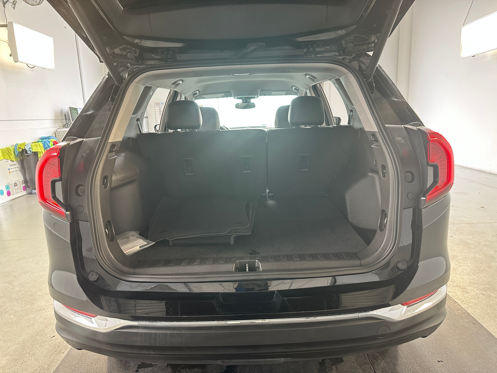 Thumbnail: 2024 GMC Terrain - 6