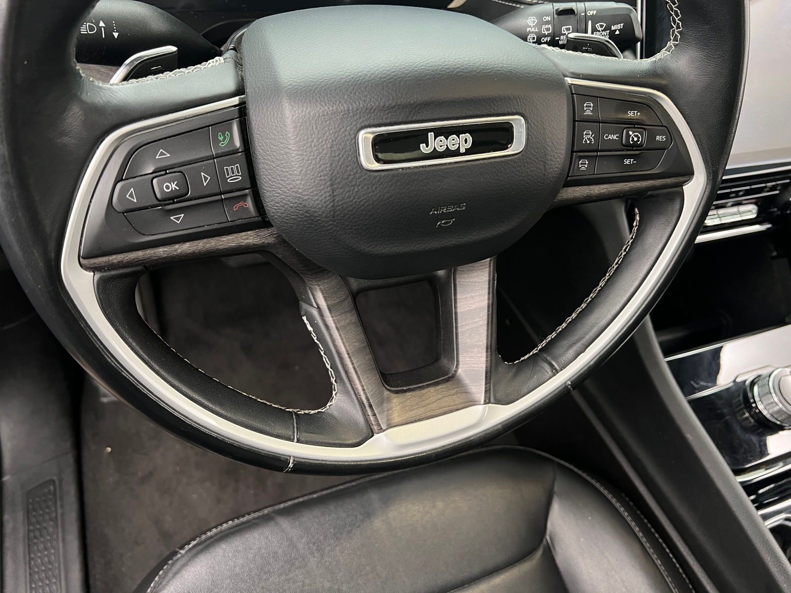 Thumbnail: 2021 Jeep Grand Cherokee L - 4