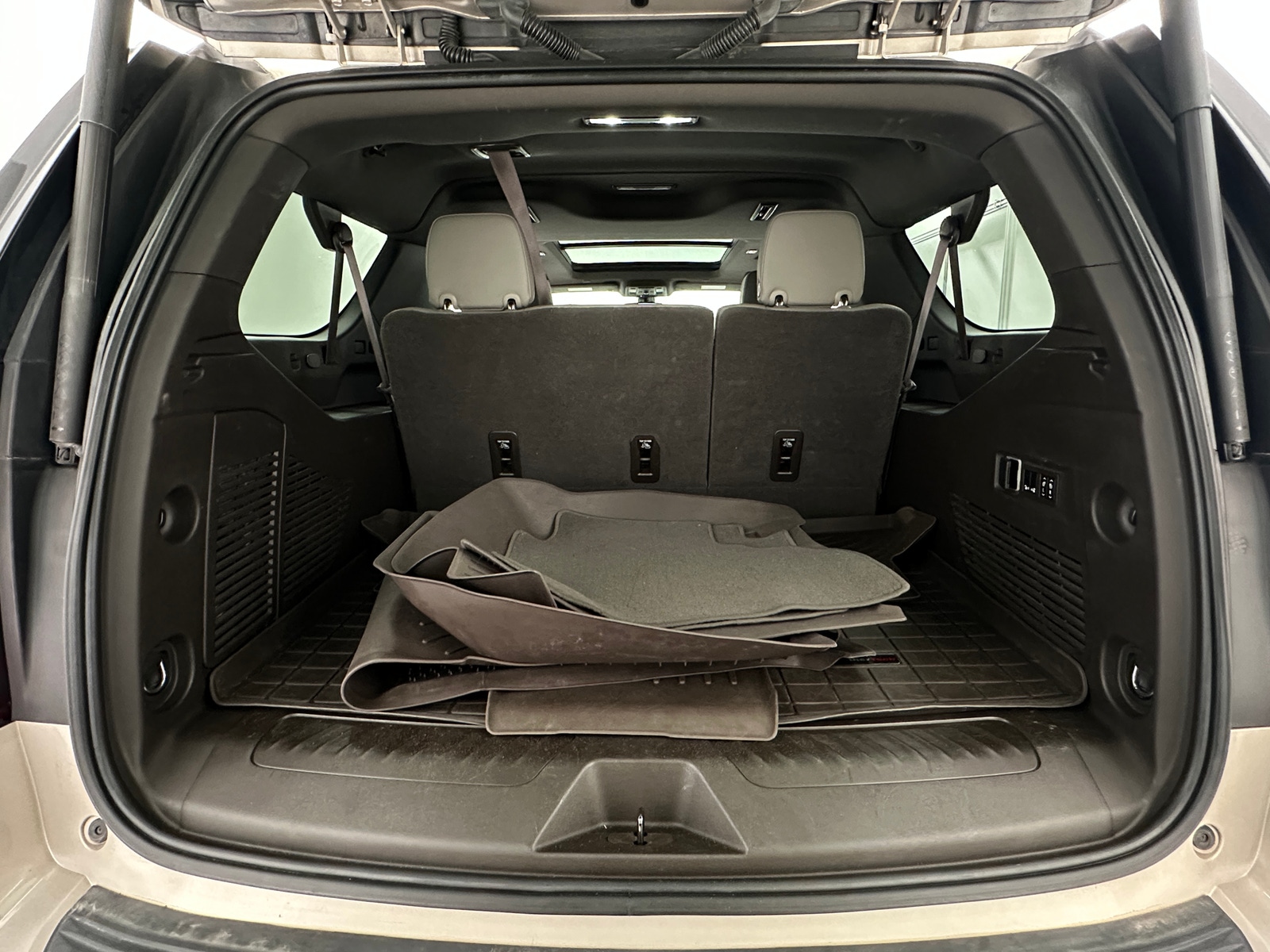 Thumbnail: 2022 GMC Yukon XL - 6