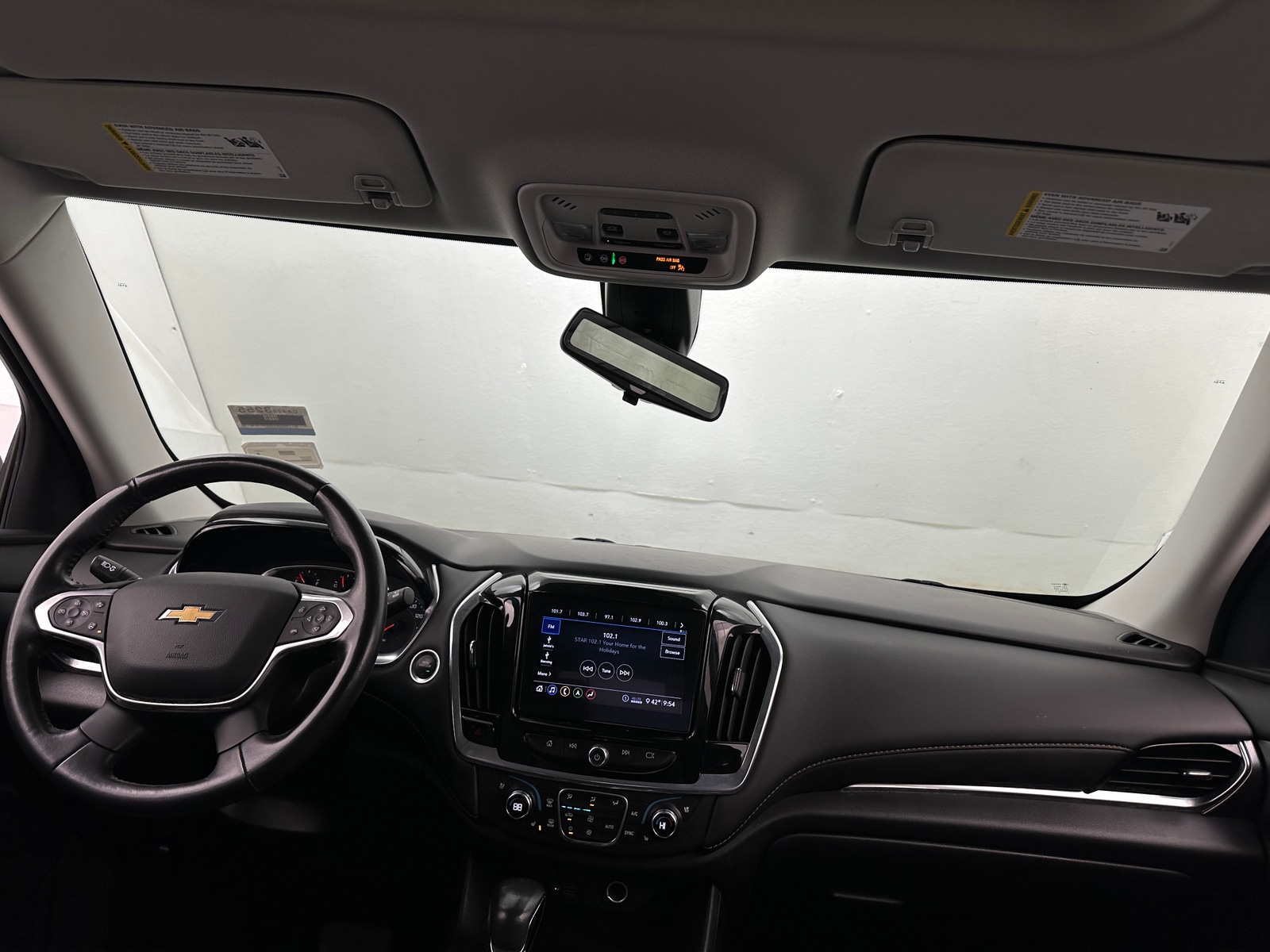 Thumbnail: 2021 Chevrolet Traverse - 2