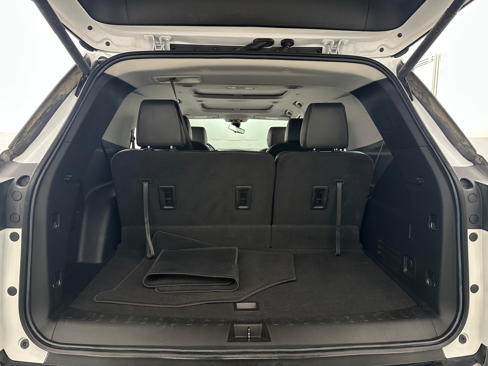 Thumbnail: 2021 Chevrolet Traverse - 6