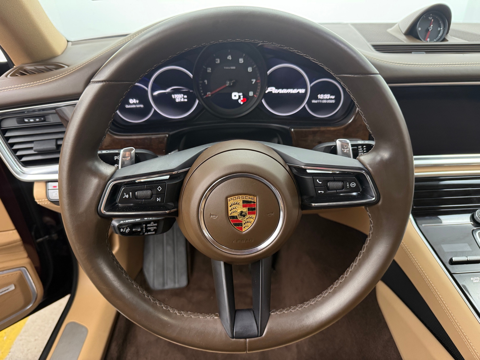 Thumbnail: 2021 Porsche Panamera - 4