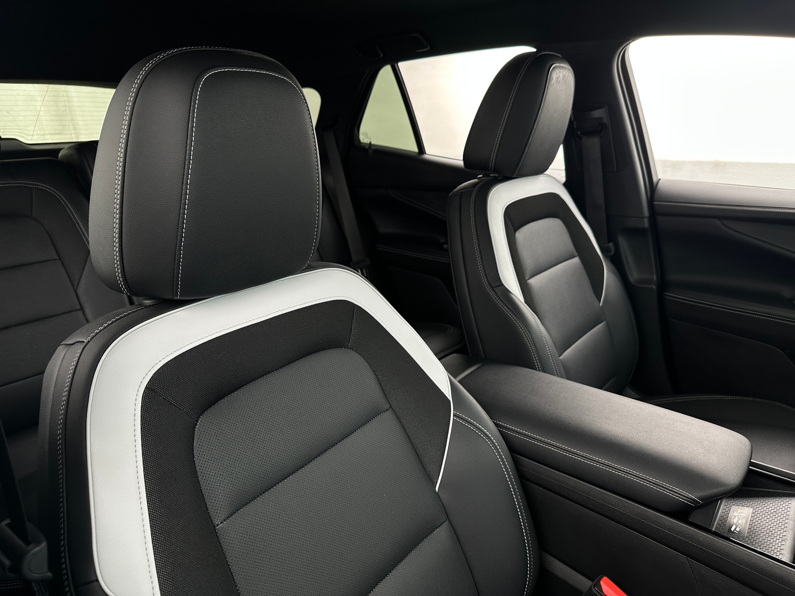 Thumbnail: 2024 Chevrolet Blazer EV - 2