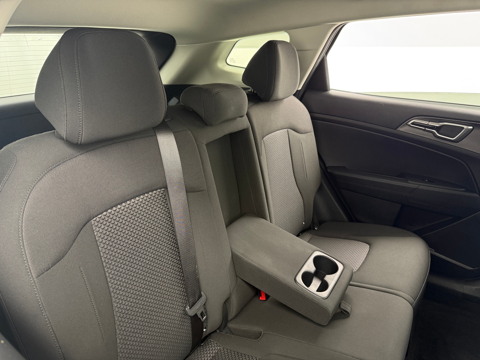 Thumbnail: 2025 Kia Sportage - 6