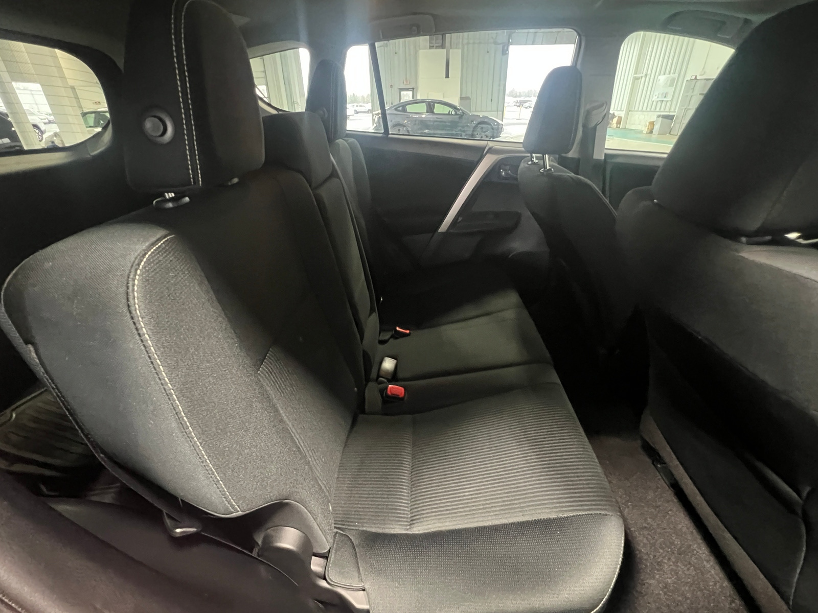 Thumbnail: 2015 Toyota RAV4 - 6