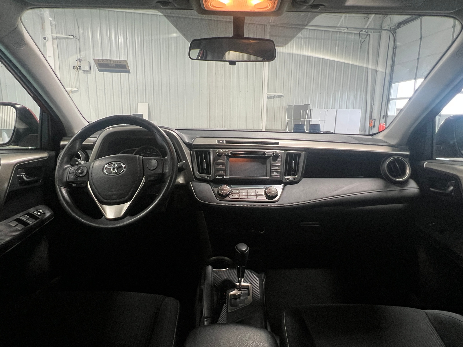 Thumbnail: 2015 Toyota RAV4 - 3