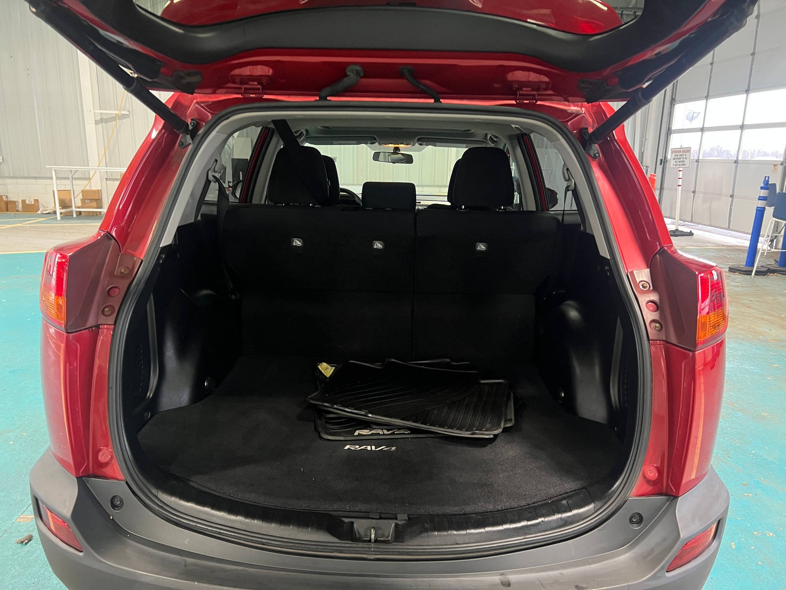 Thumbnail: 2015 Toyota RAV4 - 7