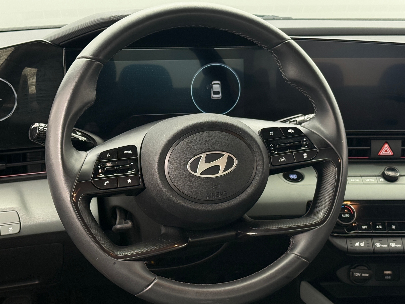 Thumbnail: 2025 Hyundai Elantra - 4