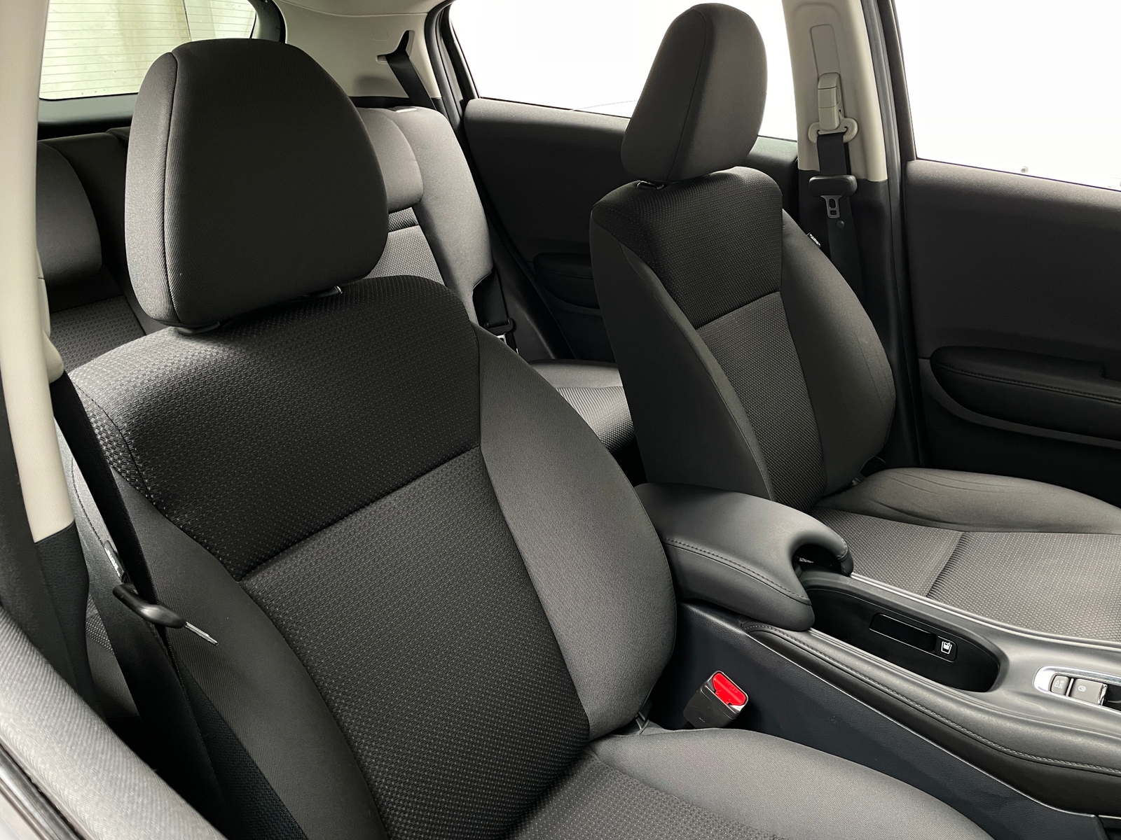 Thumbnail: 2022 Honda HR-V - 2