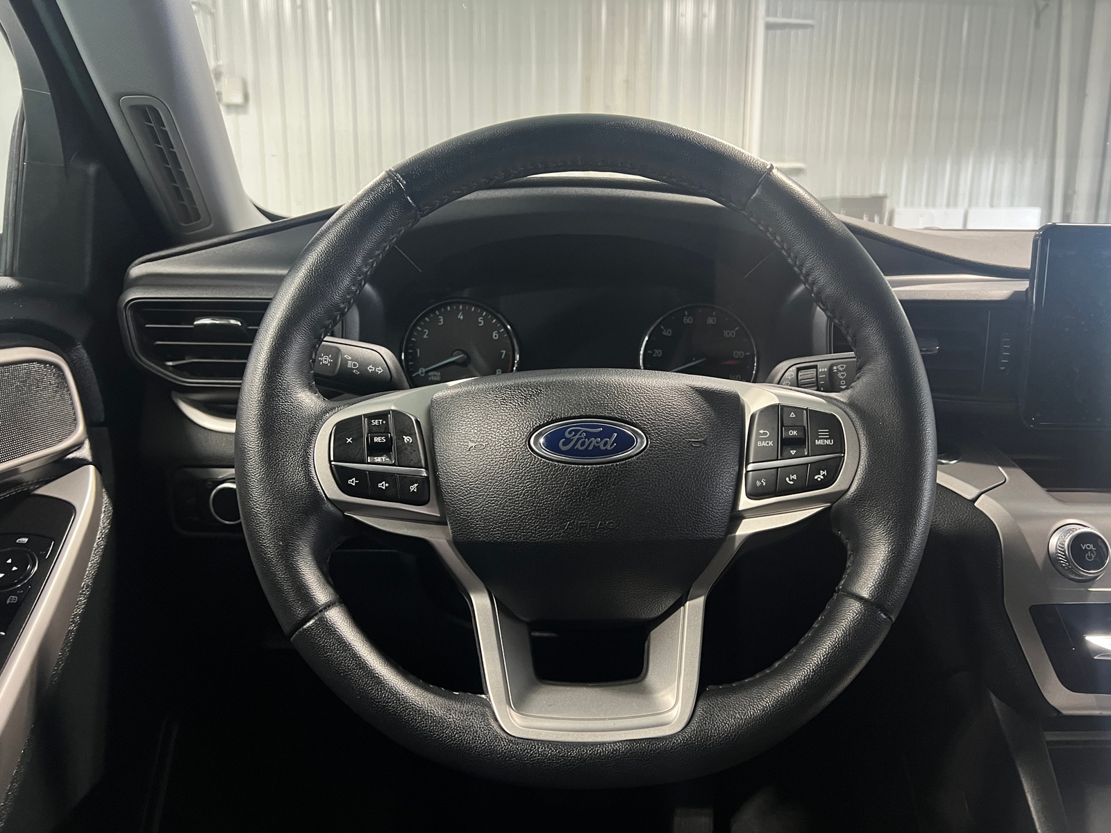 Thumbnail: 2024 Ford Explorer - 5