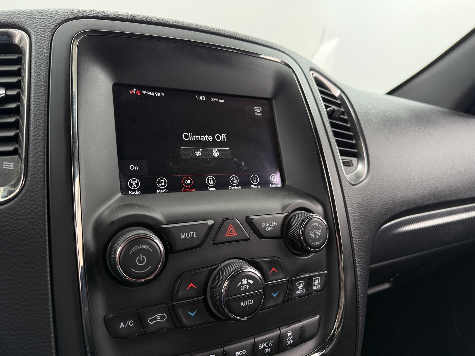 Thumbnail: 2019 Dodge Durango - 3