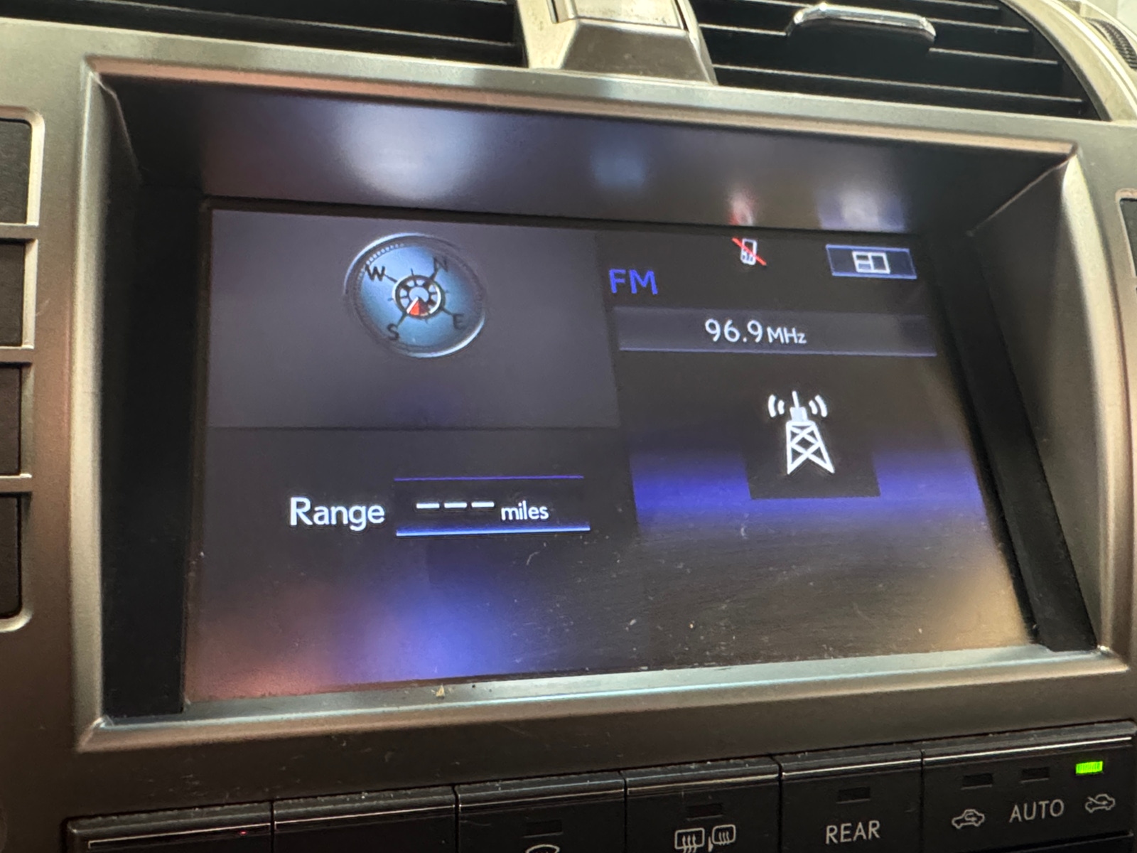 Thumbnail: 2019 Lexus GX - 3