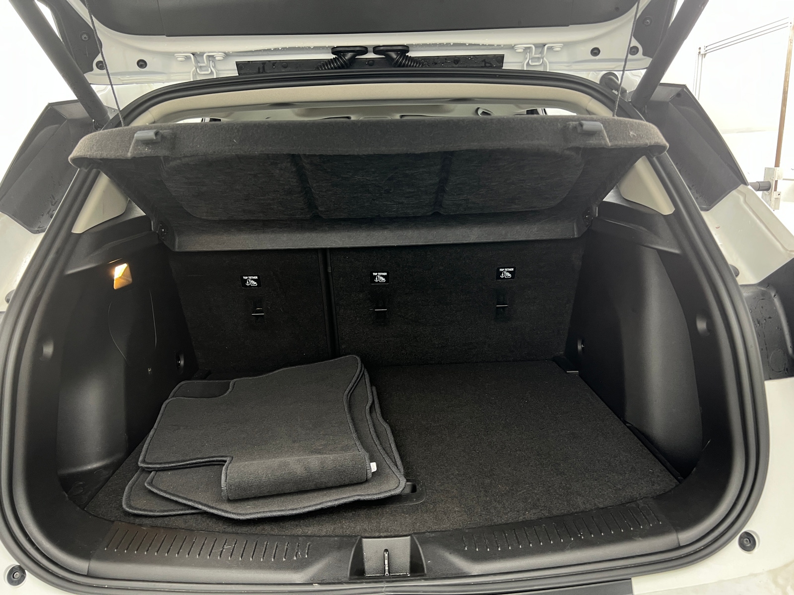 Thumbnail: 2020 Buick Encore GX - 6