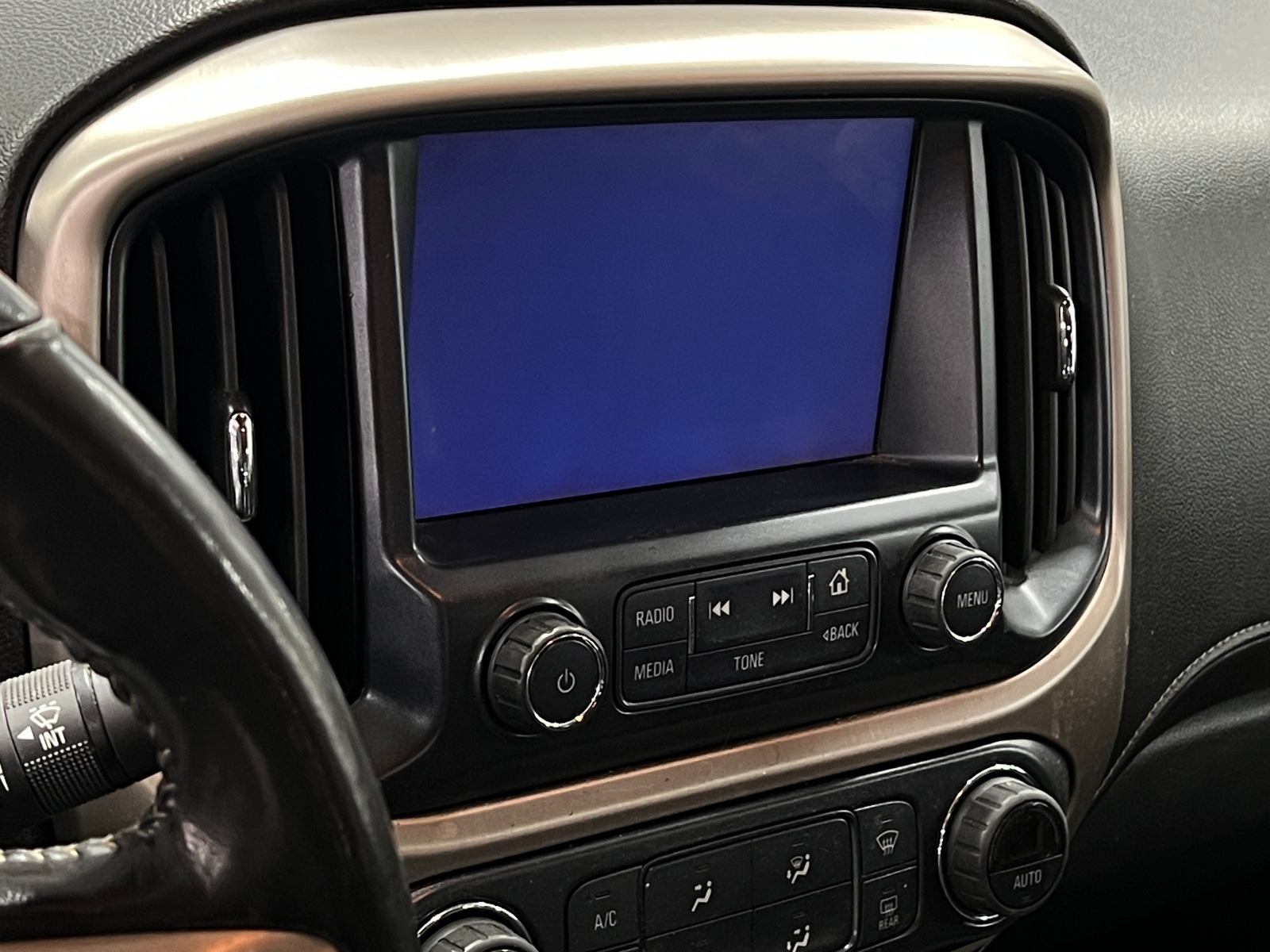 Thumbnail: 2017 GMC Canyon - 3