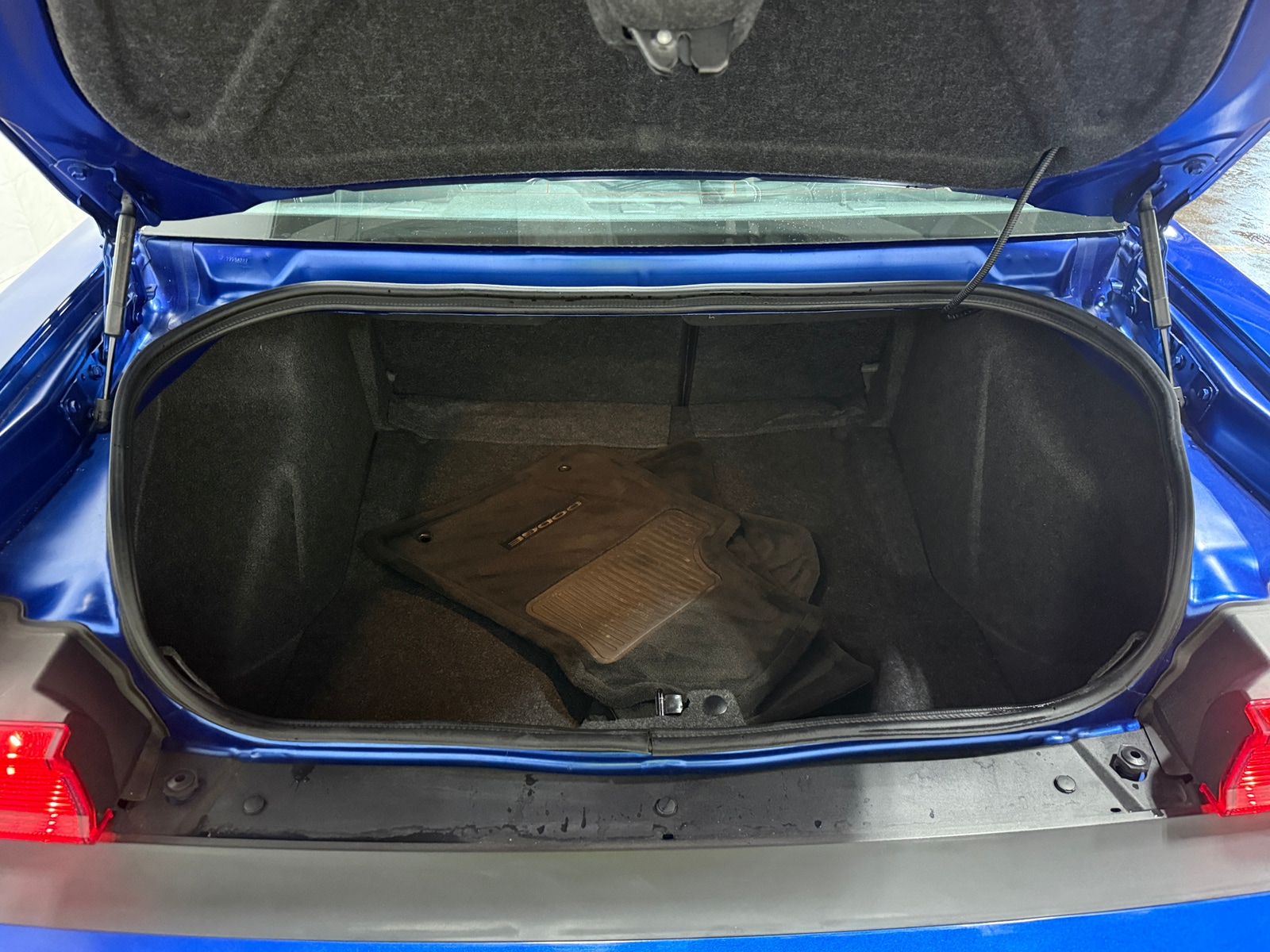 Thumbnail: 2012 Dodge Challenger - 4