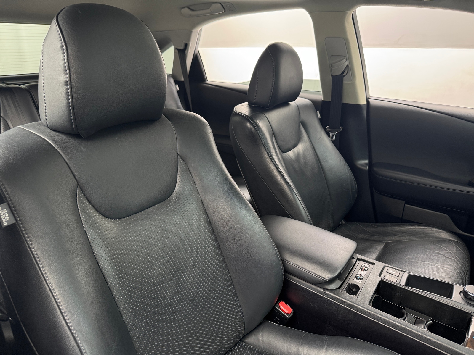 Thumbnail: 2015 Lexus RX - 2