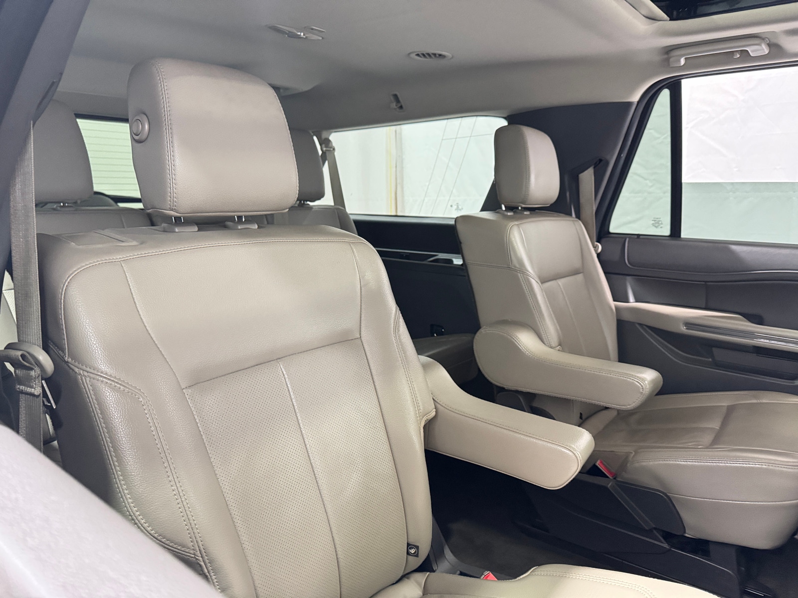 Thumbnail: 2020 Ford Expedition MAX - 6