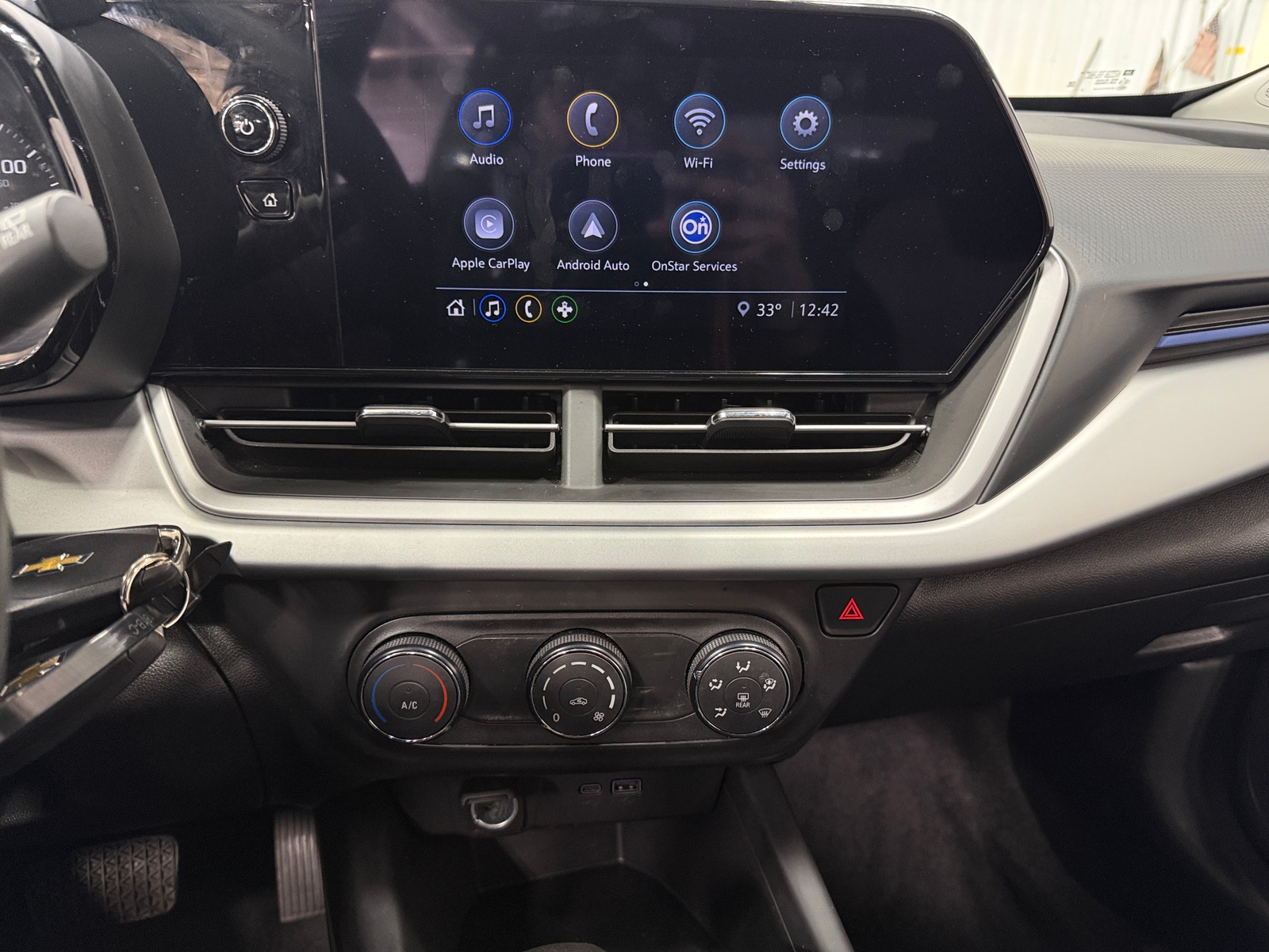 Thumbnail: 2025 Chevrolet Trax - 4