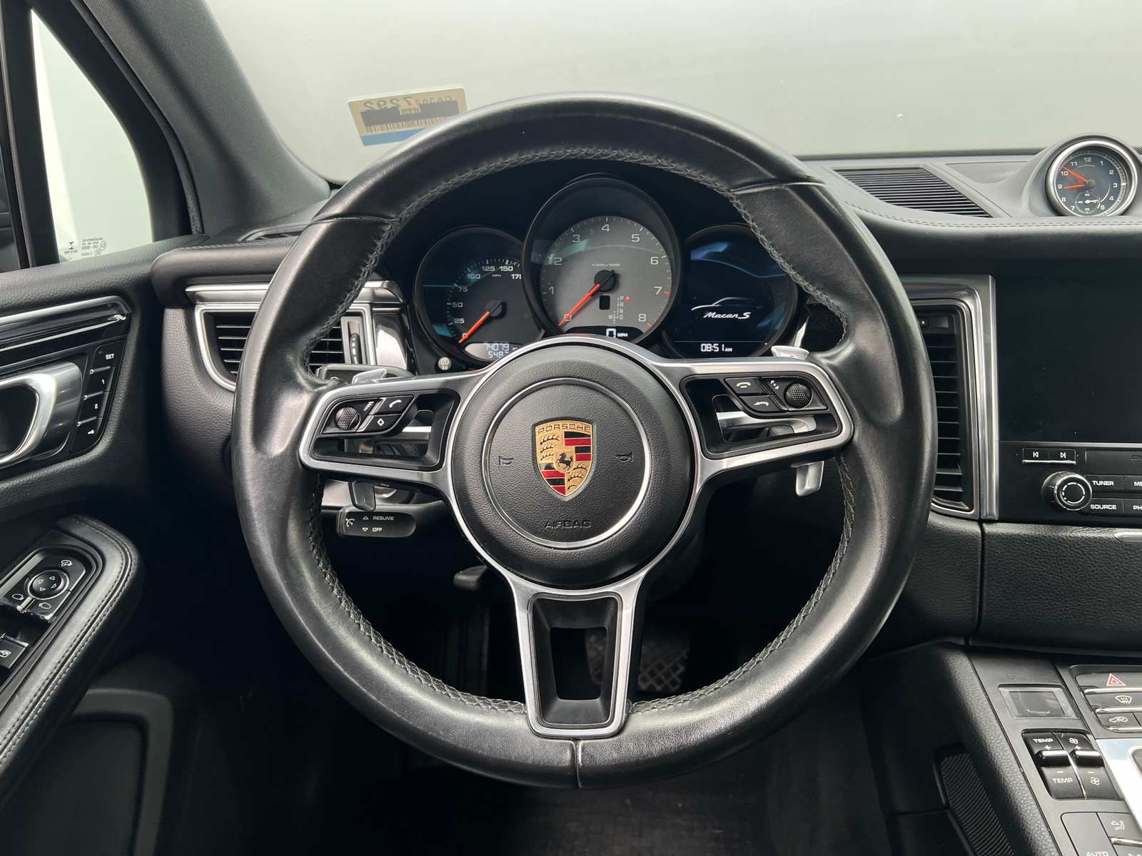 Thumbnail: 2017 Porsche Macan - 4