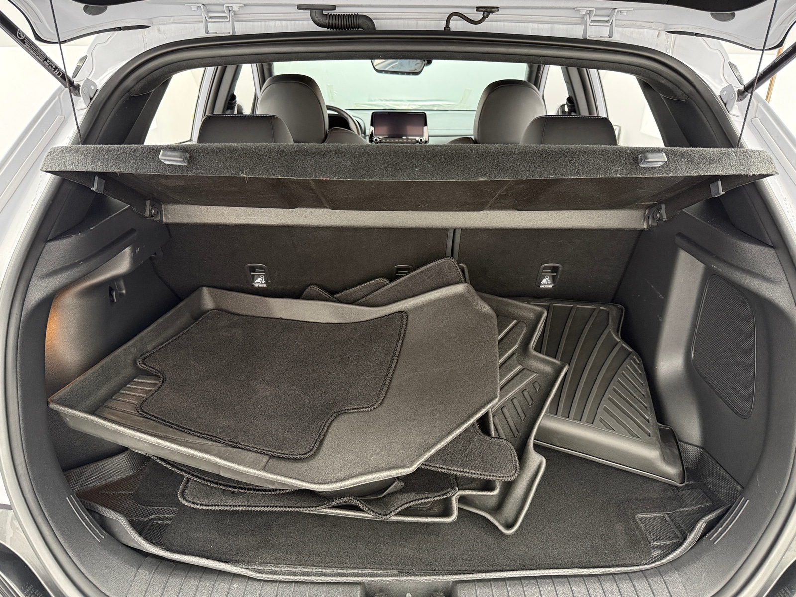 Thumbnail: 2023 Hyundai Kona - 6