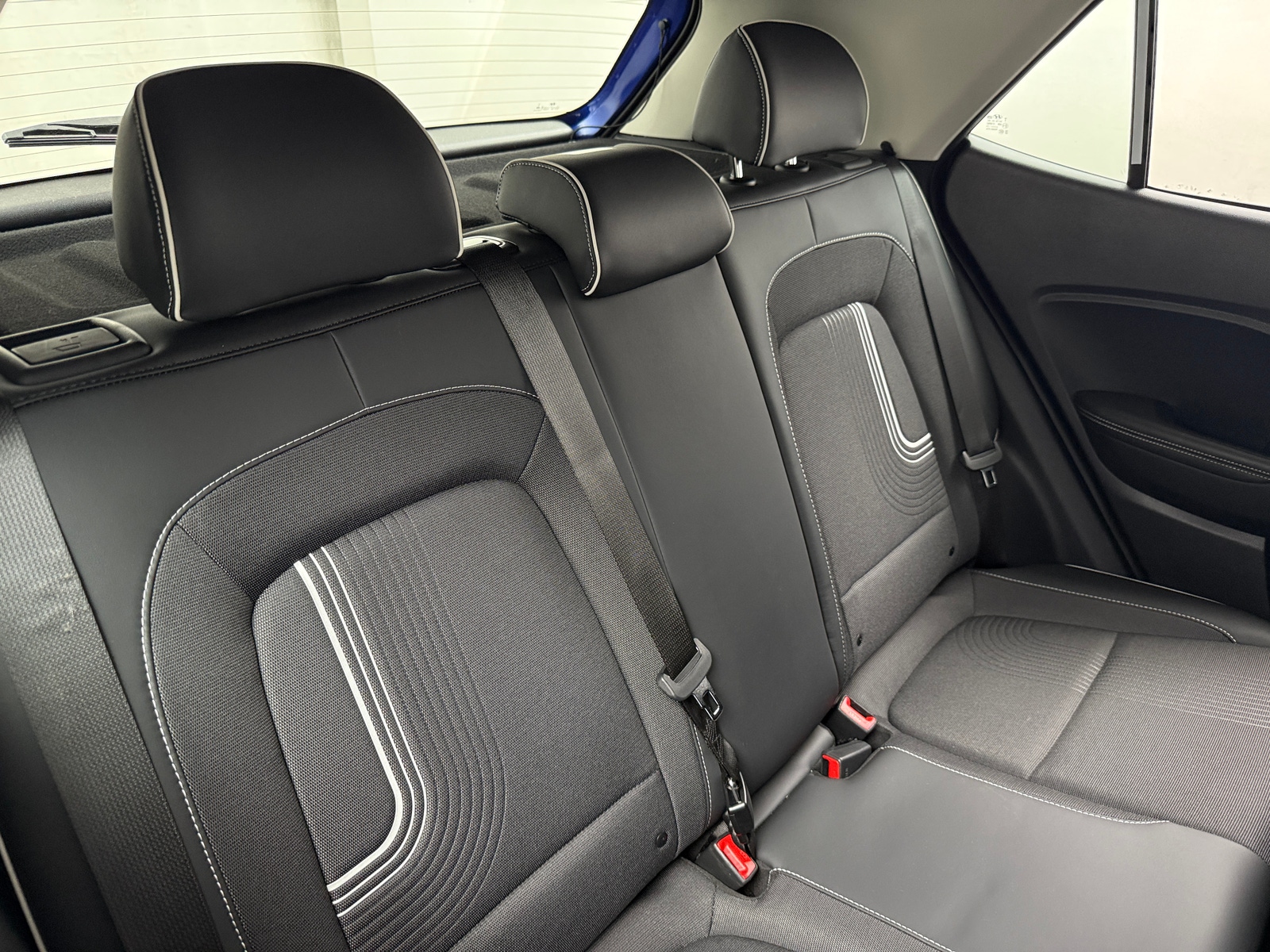 Thumbnail: 2024 Hyundai Venue - 6