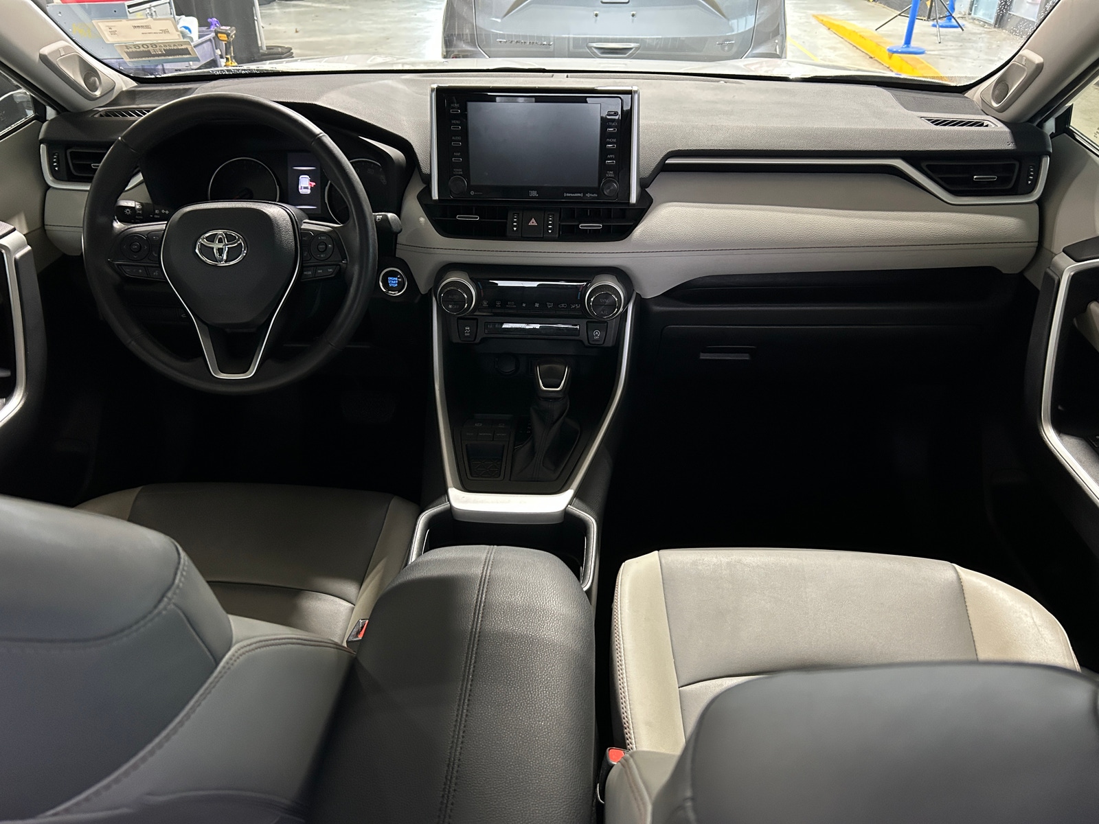 Thumbnail: 2020 Toyota RAV4 - 2