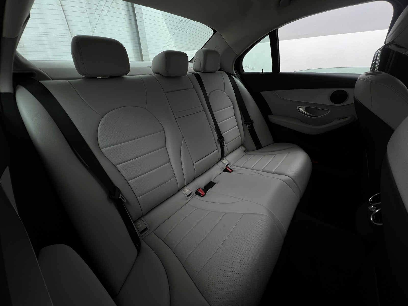 Thumbnail: 2016 Mercedes-Benz C-Class - 5