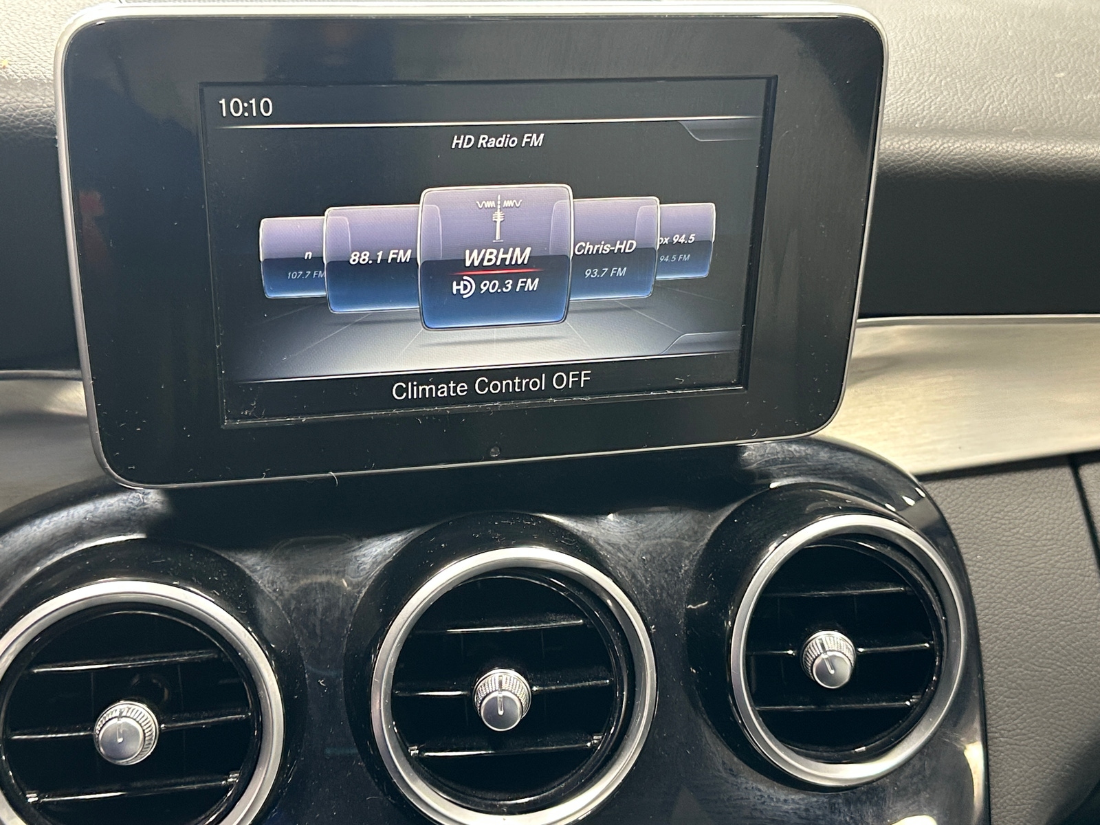 Thumbnail: 2016 Mercedes-Benz C-Class - 3