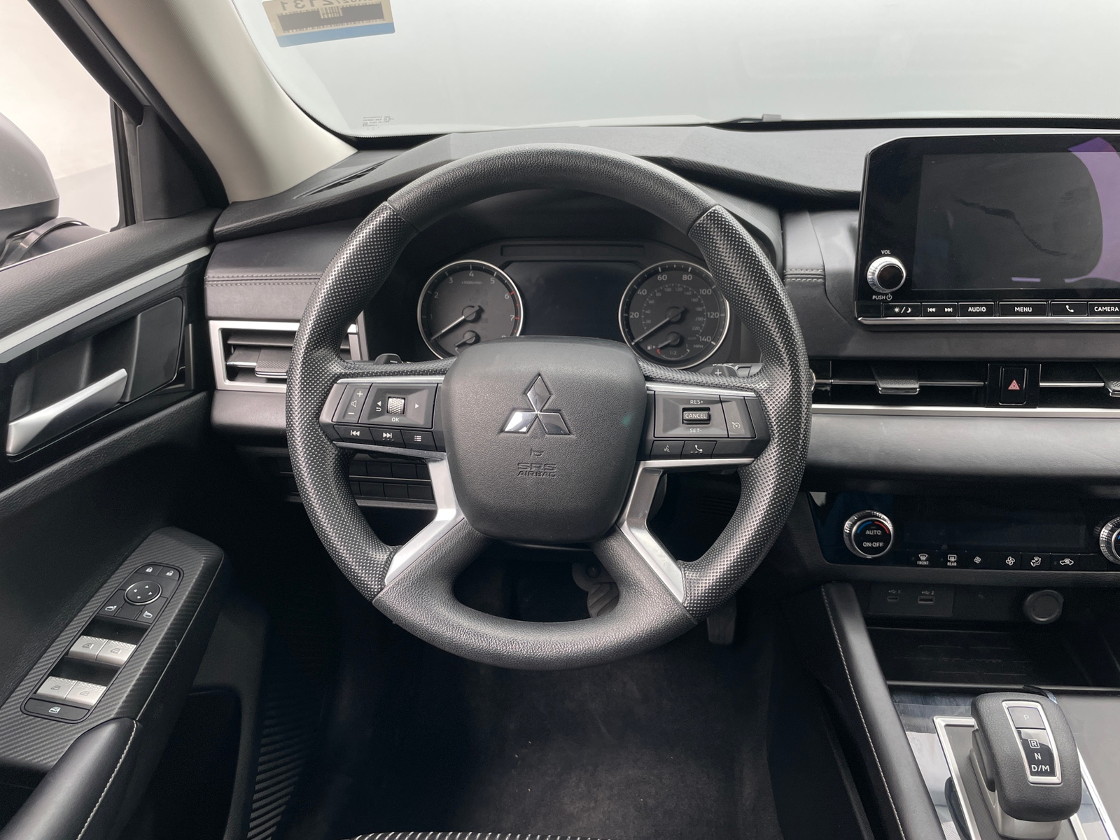 Thumbnail: 2024 Mitsubishi Outlander - 5