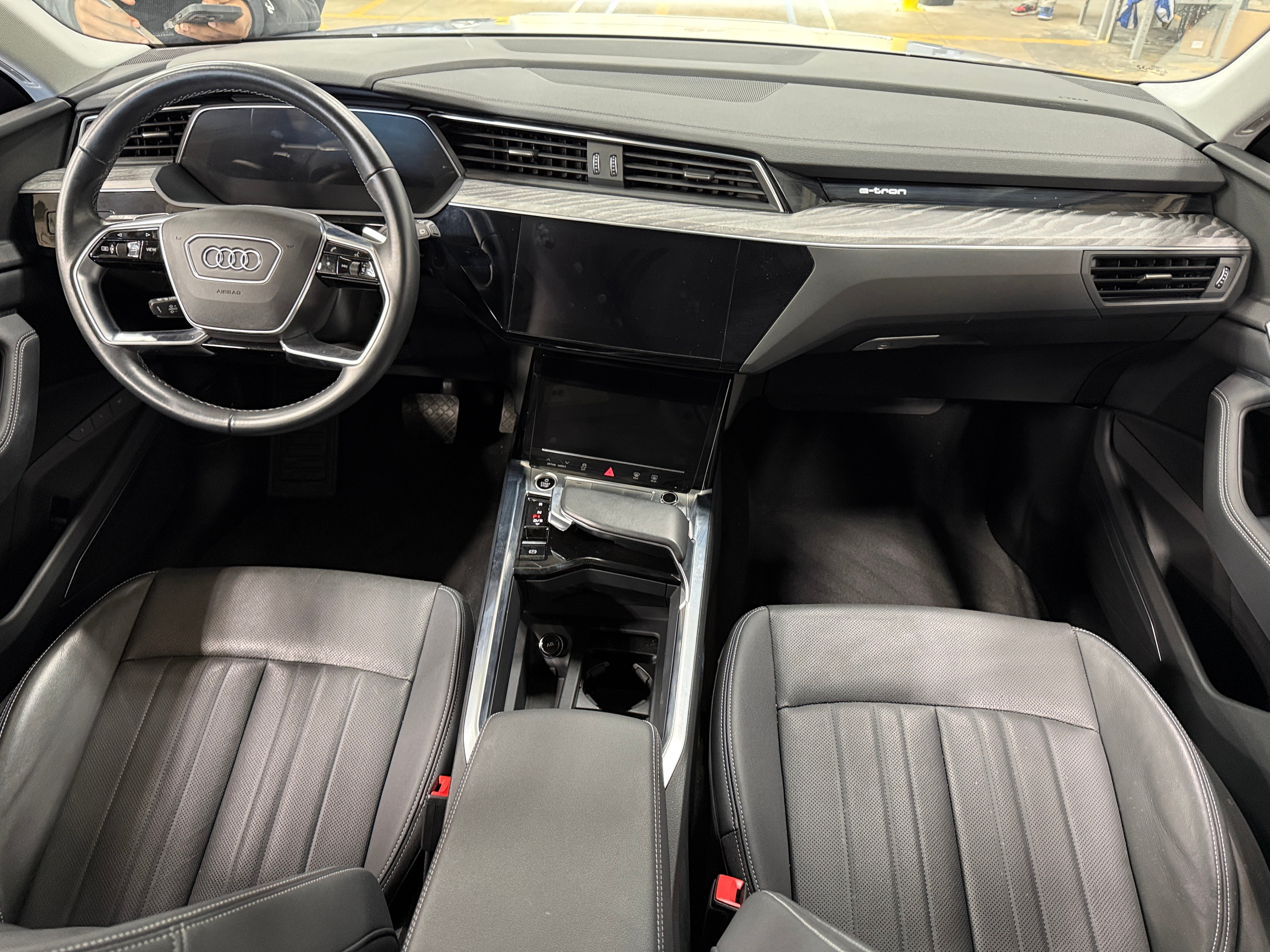 Used 2022 Audi e-tron Premium Plus with VIN WA1LAAGEXNB026371 for sale in Oak Creek, WI