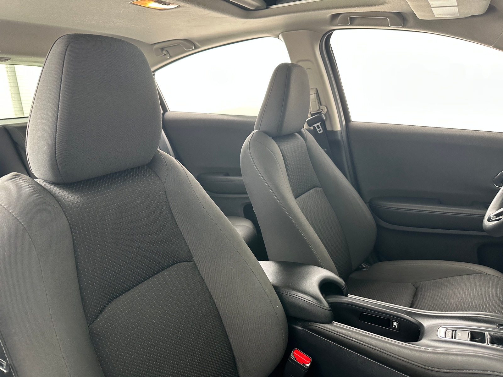 Thumbnail: 2022 Honda HR-V - 2