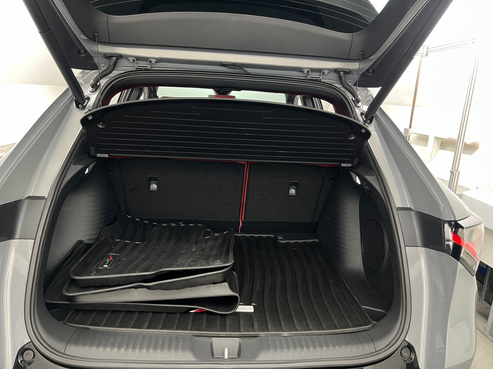 Thumbnail: 2025 Acura ADX - 6