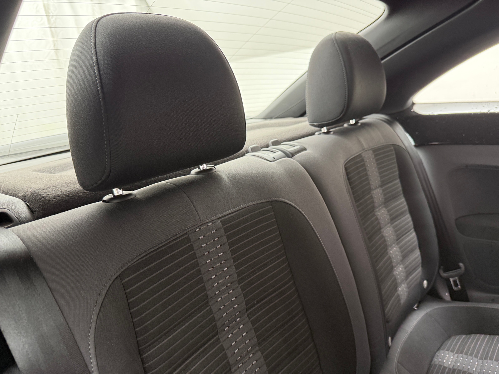 Thumbnail: 2012 Volkswagen Beetle - 6