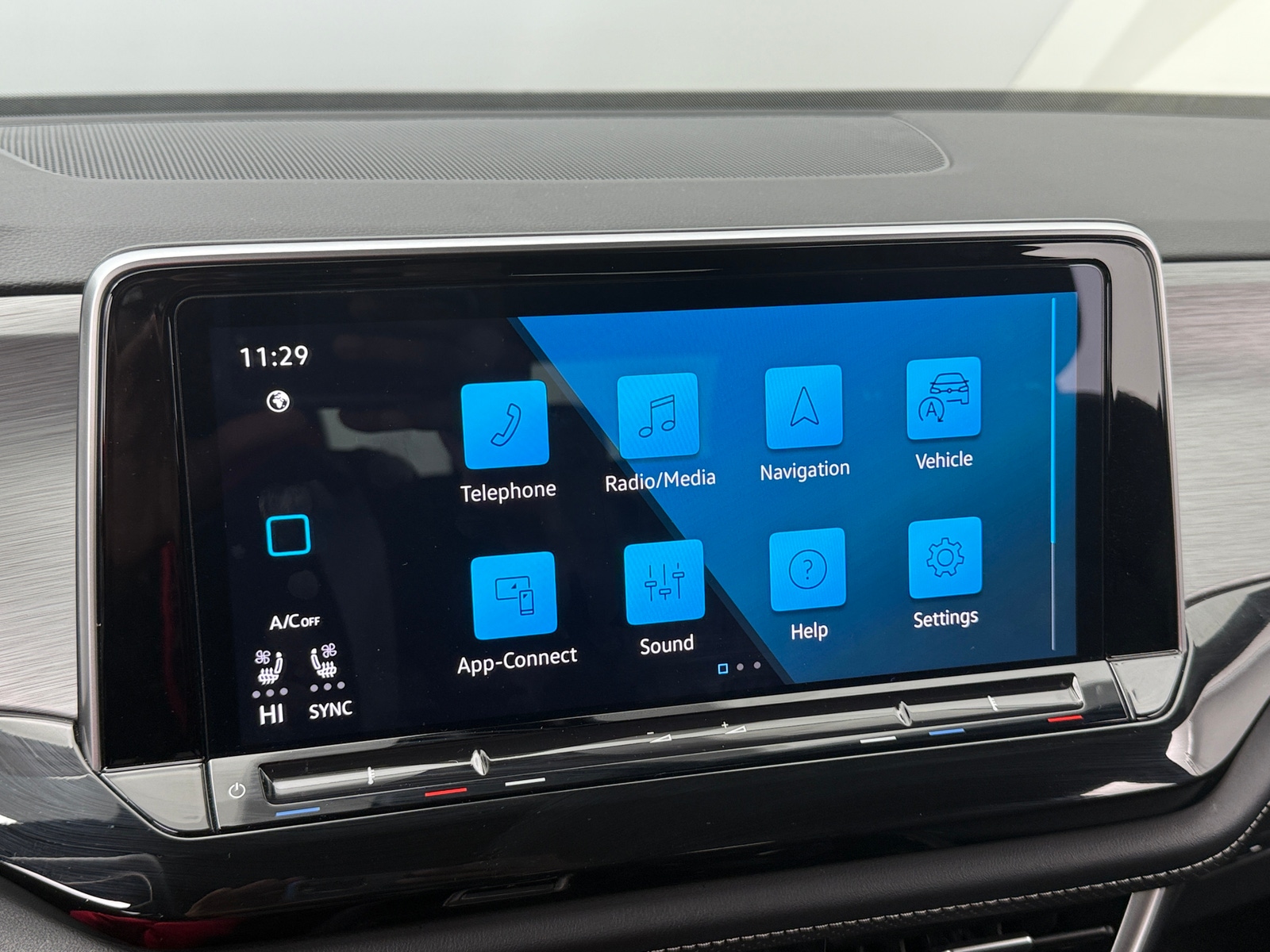 Thumbnail: 2025 Volkswagen Atlas - 3