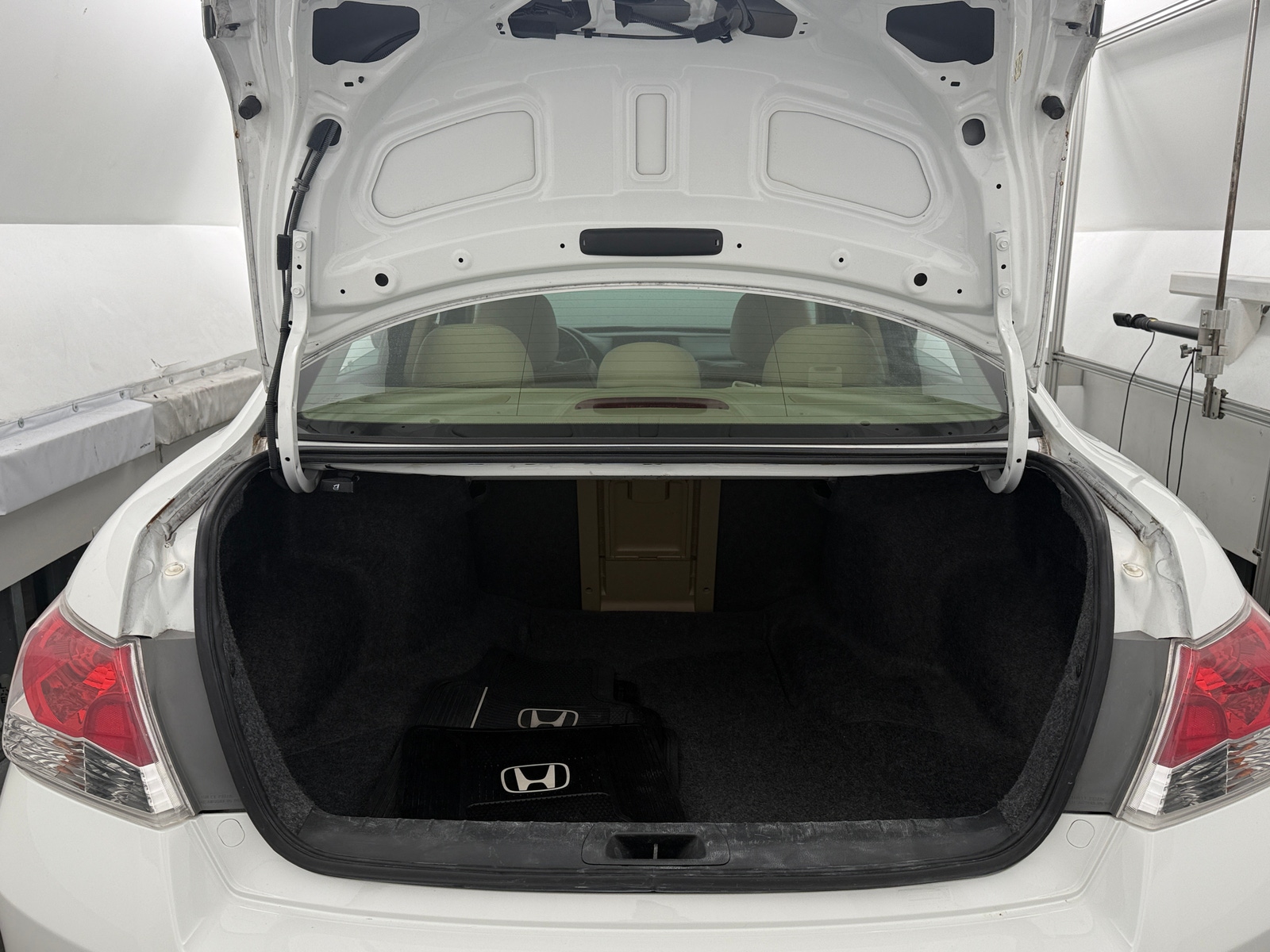 Thumbnail: 2012 Honda Accord - 6