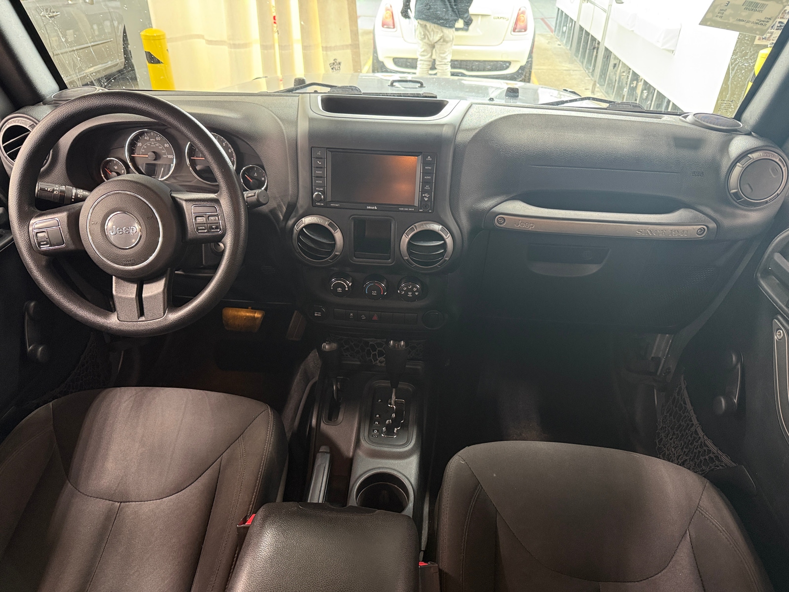 Thumbnail: 2016 Jeep Wrangler - 3