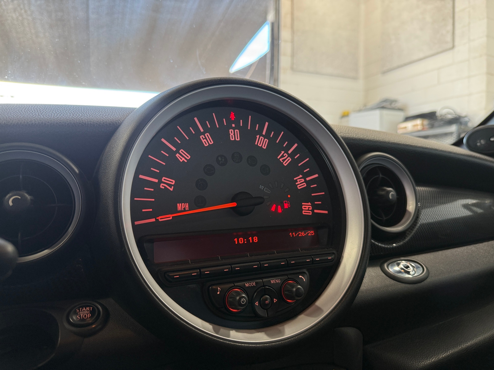 Thumbnail: 2015 MINI Cooper Roadster - 4