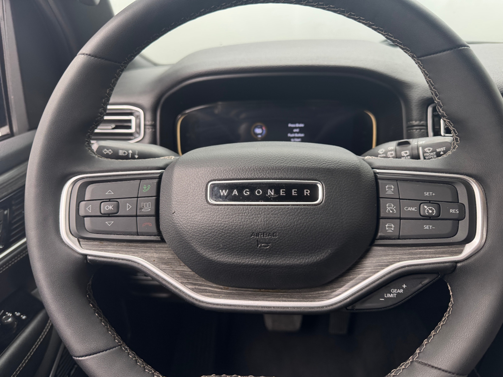 Thumbnail: 2024 Jeep Wagoneer - 4