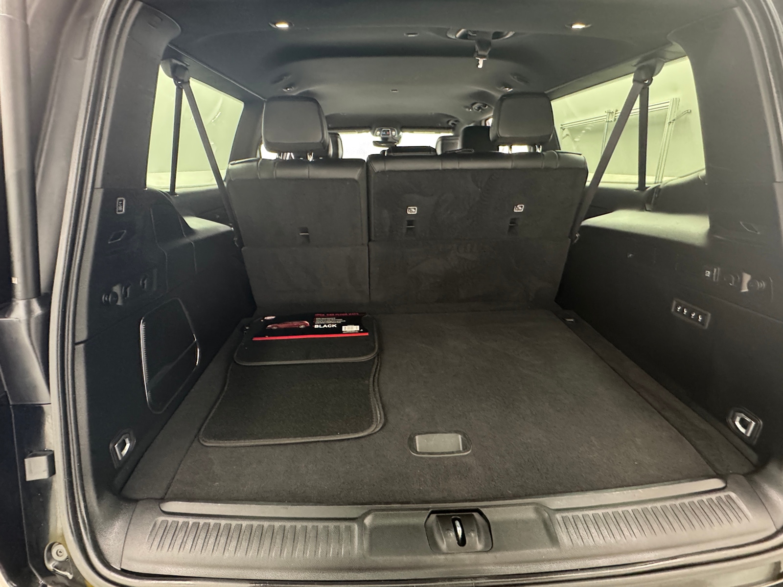 Thumbnail: 2024 Jeep Wagoneer - 6