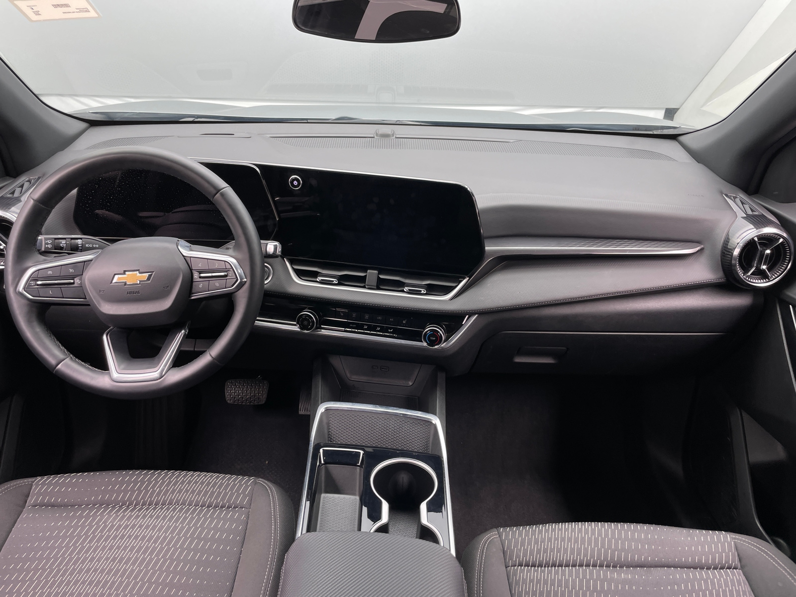 Thumbnail: 2025 Chevrolet Equinox - 3