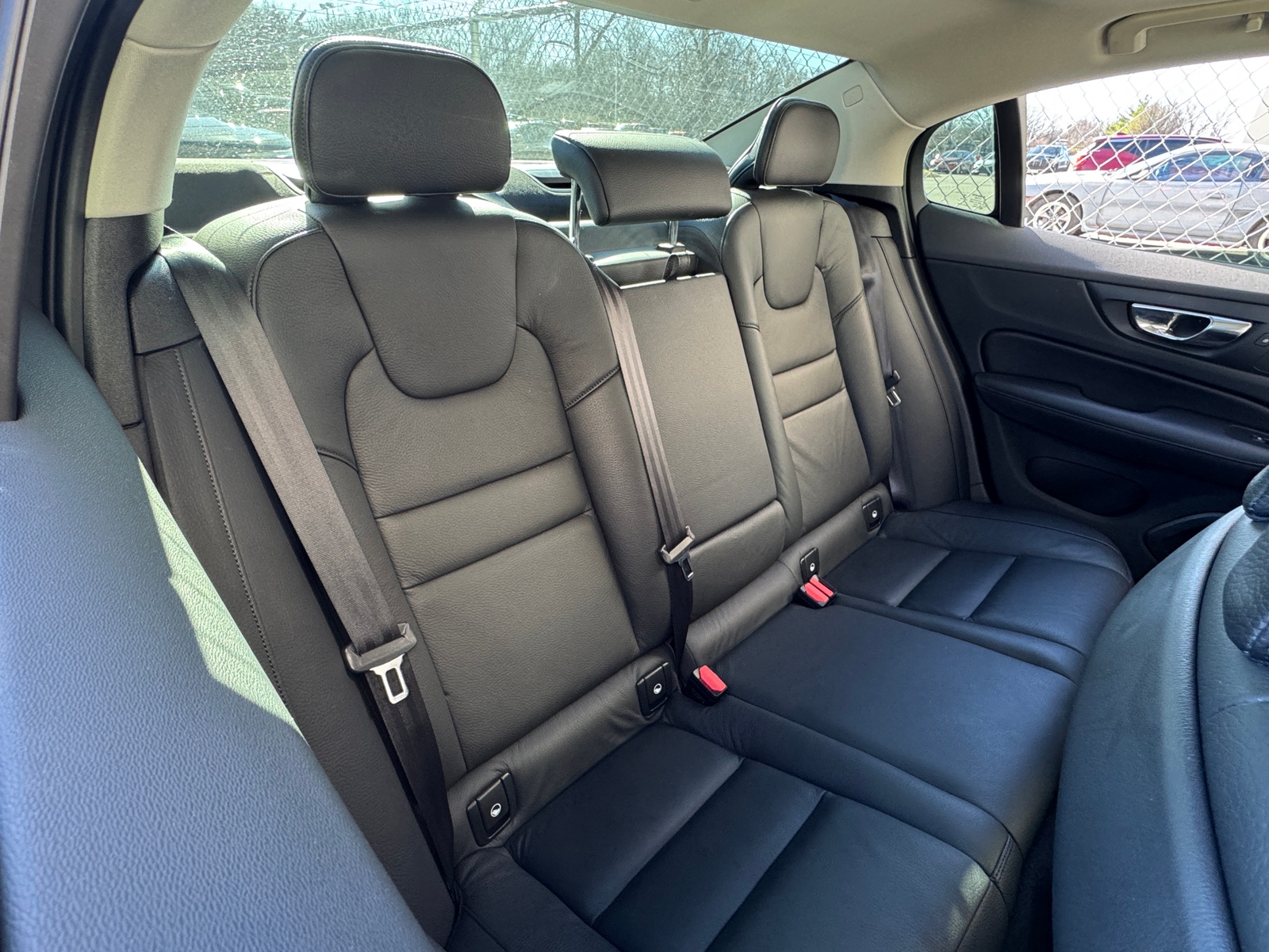 Thumbnail: 2023 Volvo S60 - 5