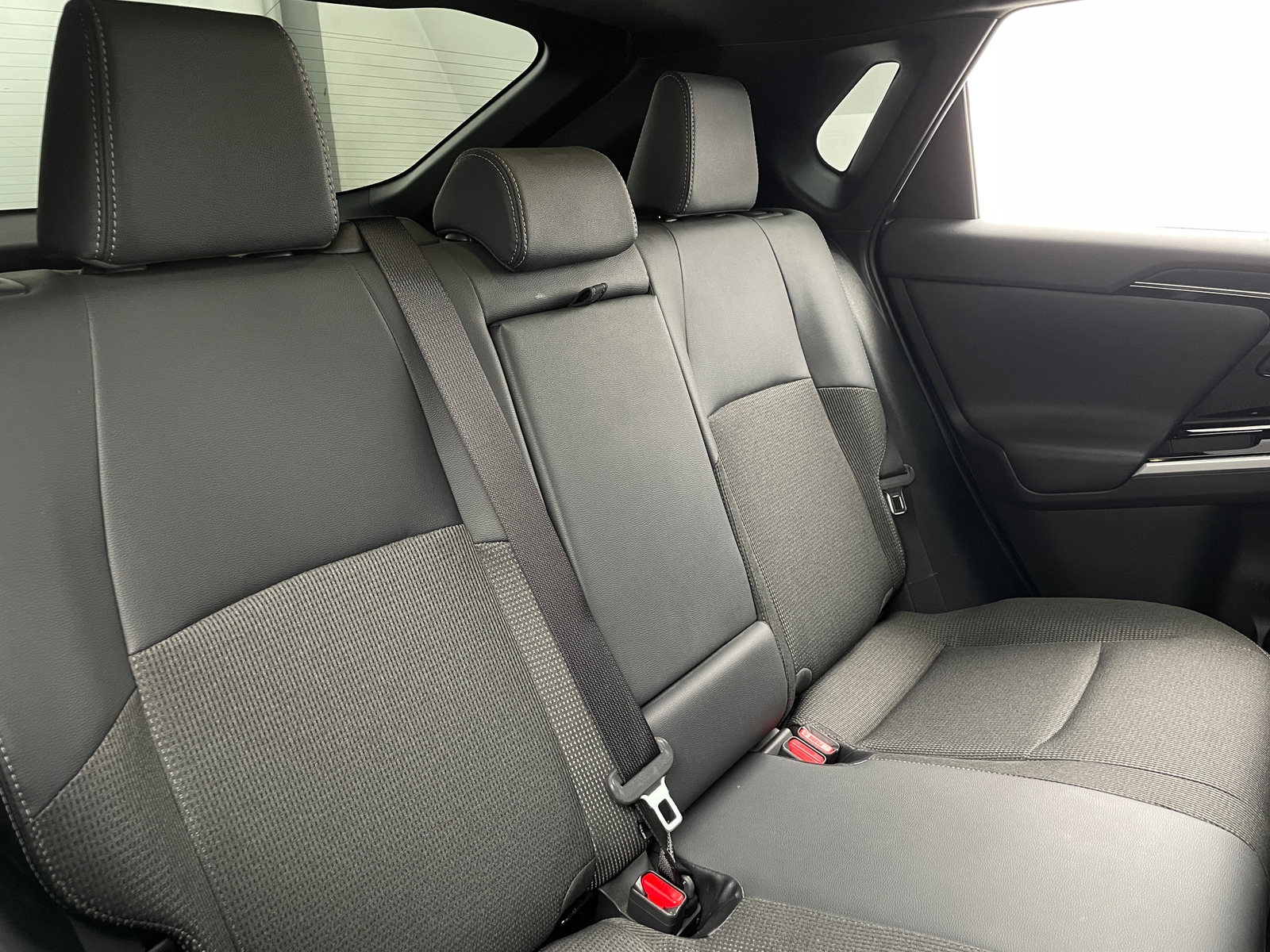 Thumbnail: 2023 Toyota bZ4X - 5