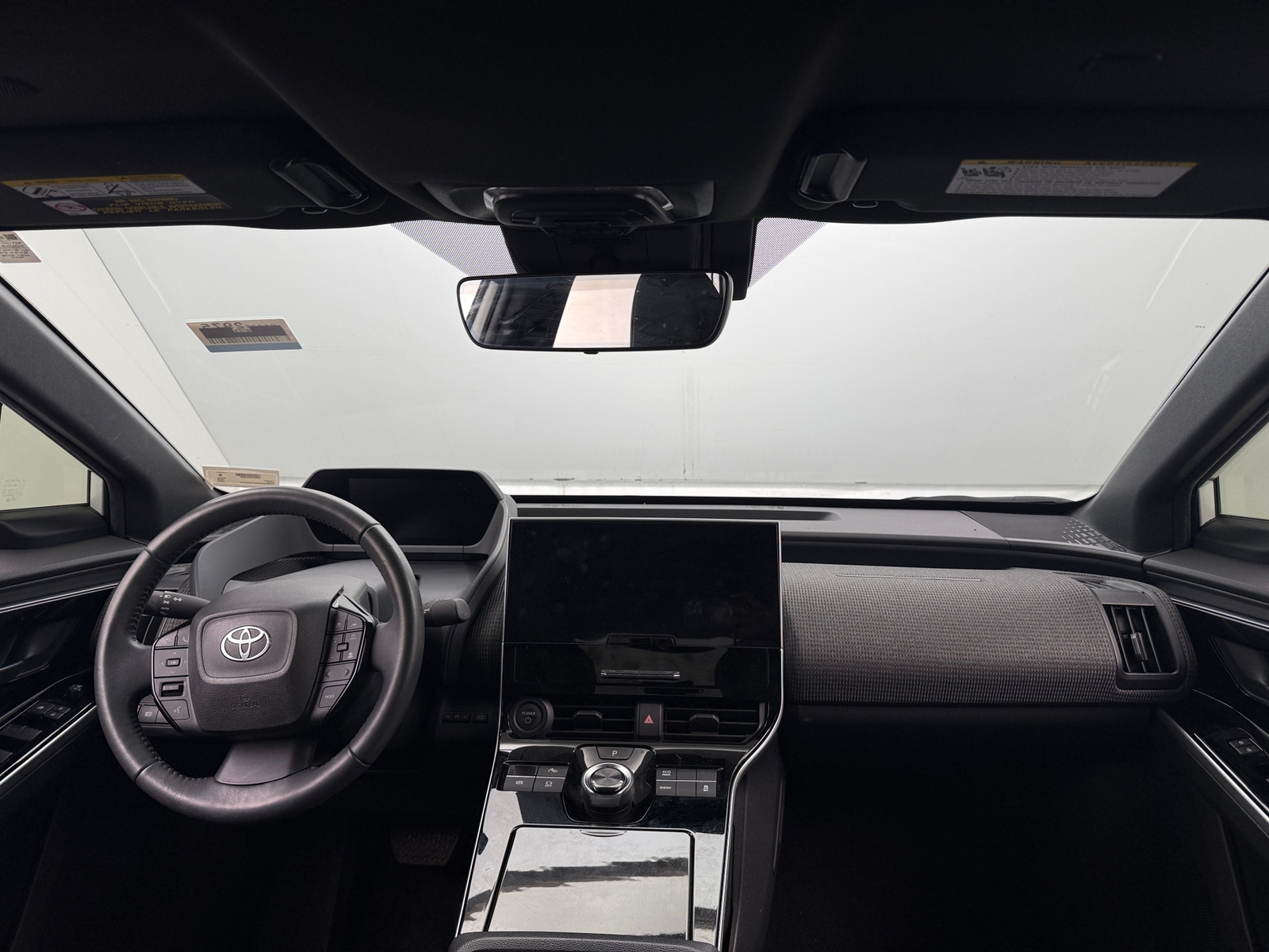 Thumbnail: 2023 Toyota bZ4X - 2