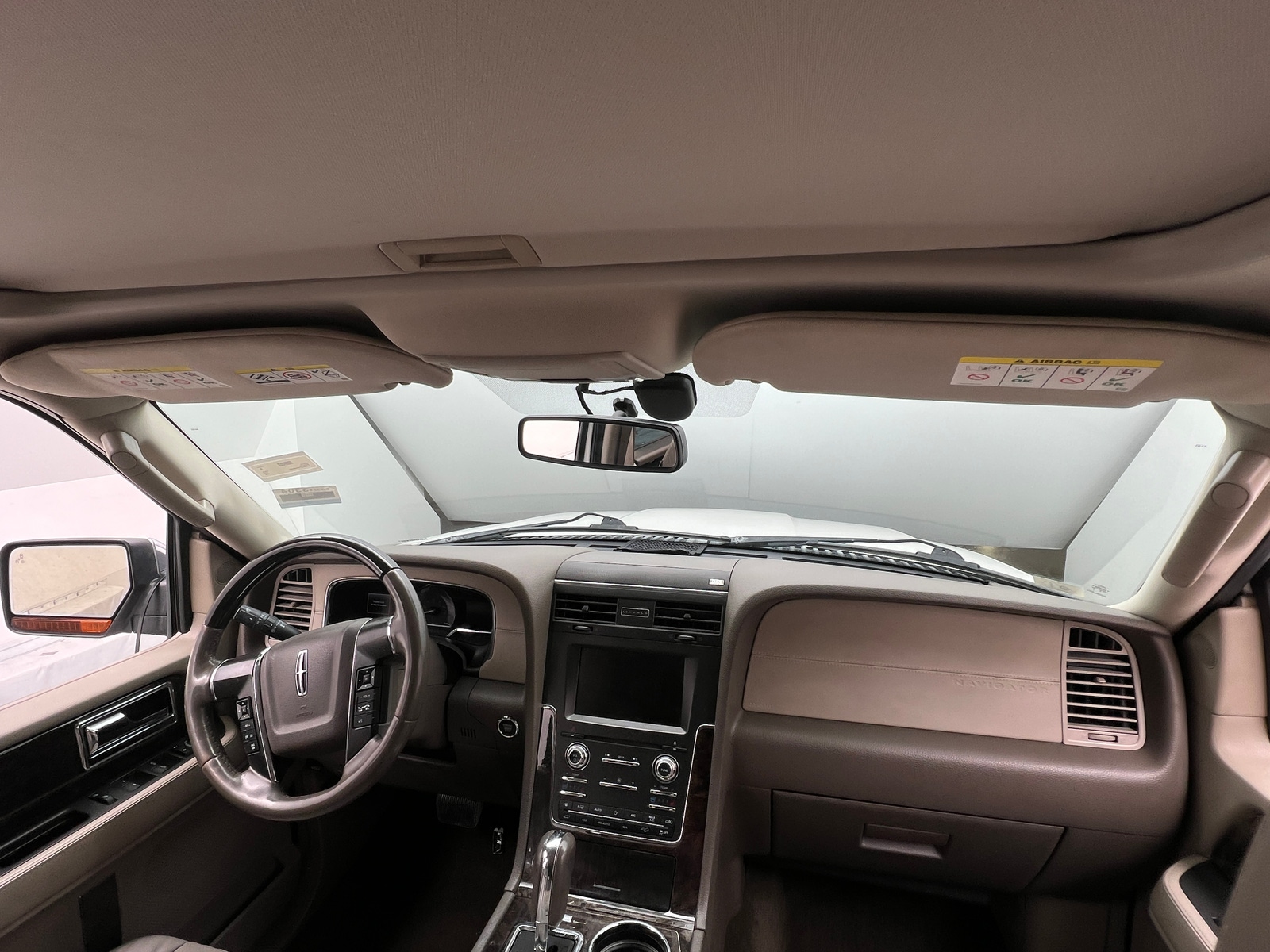 Thumbnail: 2015 Lincoln Navigator - 2